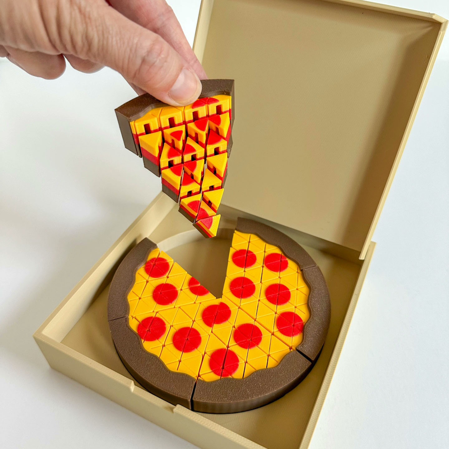 3Dプリントされたミニピザ彫刻フィギュア、ポーズを変えられる - 3D Printing In Food のレビューと価格