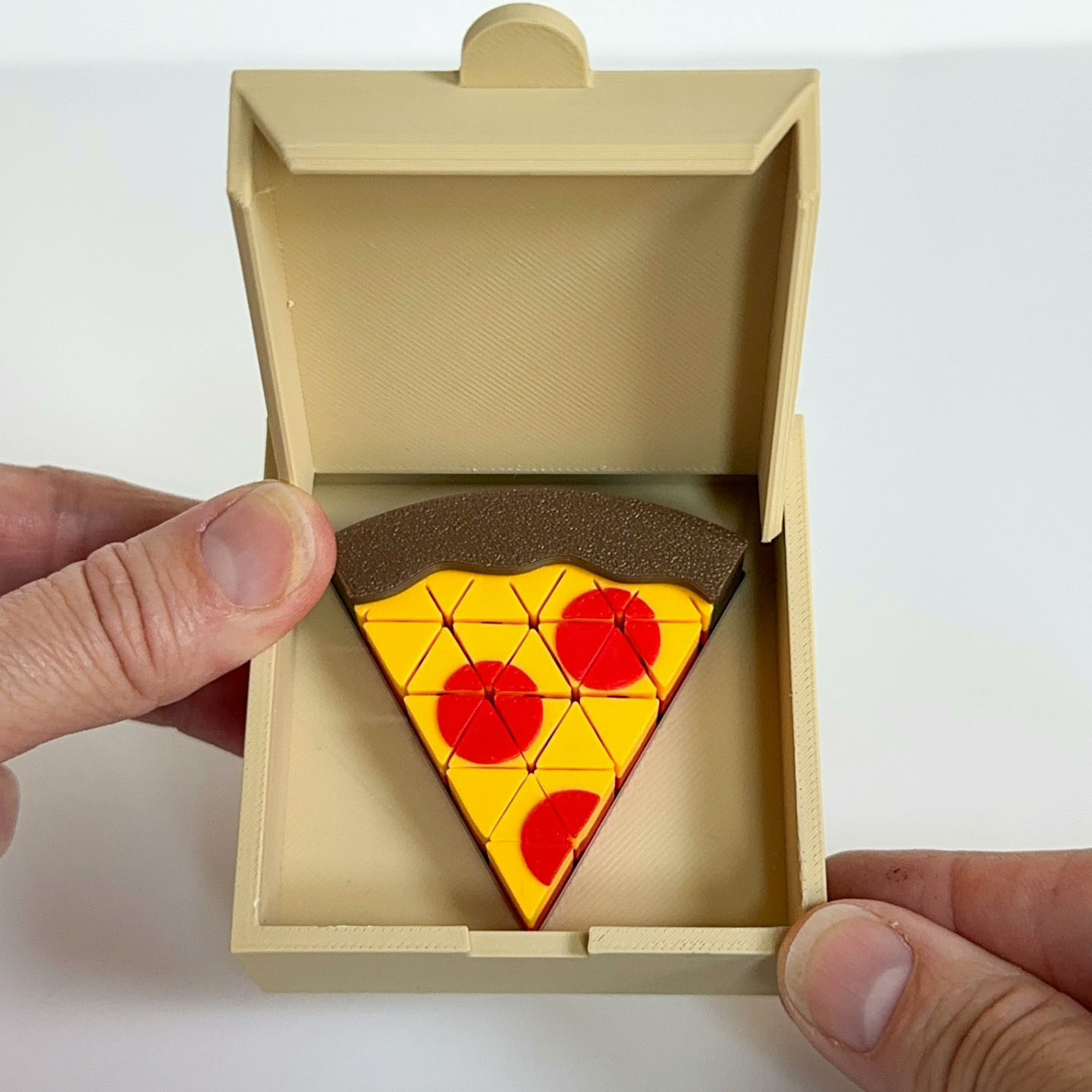3Dプリントされたミニピザ彫刻フィギュア、ポーズを変えられる - 3D Printing In Food のレビューと価格