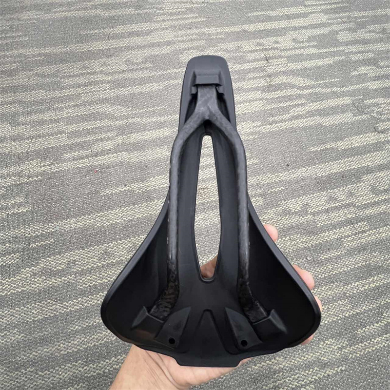 3D プリント自転車サドル超軽量 140 グラムカーボンサド - 3D Printing Tablet のレビューと価格